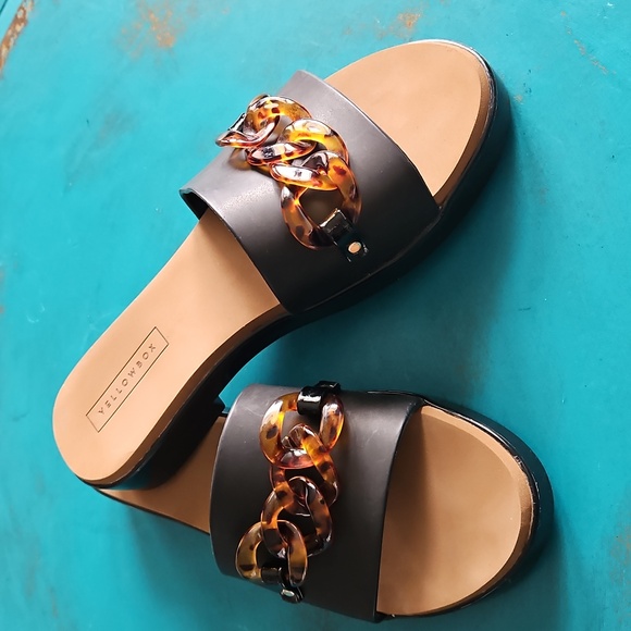 Yellow Box Shoes - Yellow Box Black and Tan Slides.